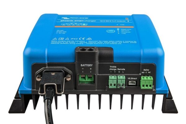 Cargador de Baterías Phoenix Smart IP43 Charger 12/50 (1+1) 120/240V